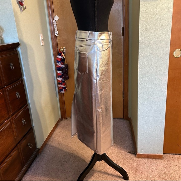 Avec Les Filles metallic silver midi skirt with slit in back size S polyurethane - Picture 2 of 10